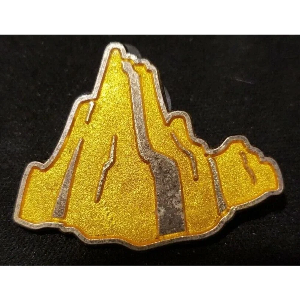 Disney Pin Shanghai Disneyland SDR Grand Opening Roaring Mountain  LE 300 120003